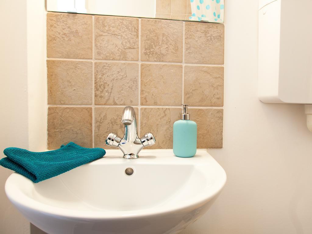 בודפשט Self Check-In Eco Studio In The Heart Of Buda מראה חיצוני תמונה