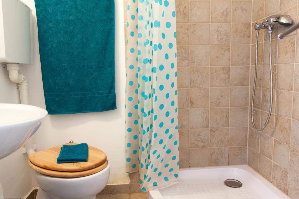בודפשט Self Check-In Eco Studio In The Heart Of Buda מראה חיצוני תמונה